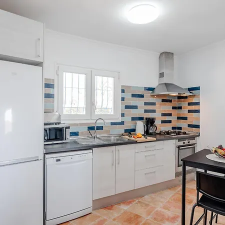 Villa Luisa By Interhome